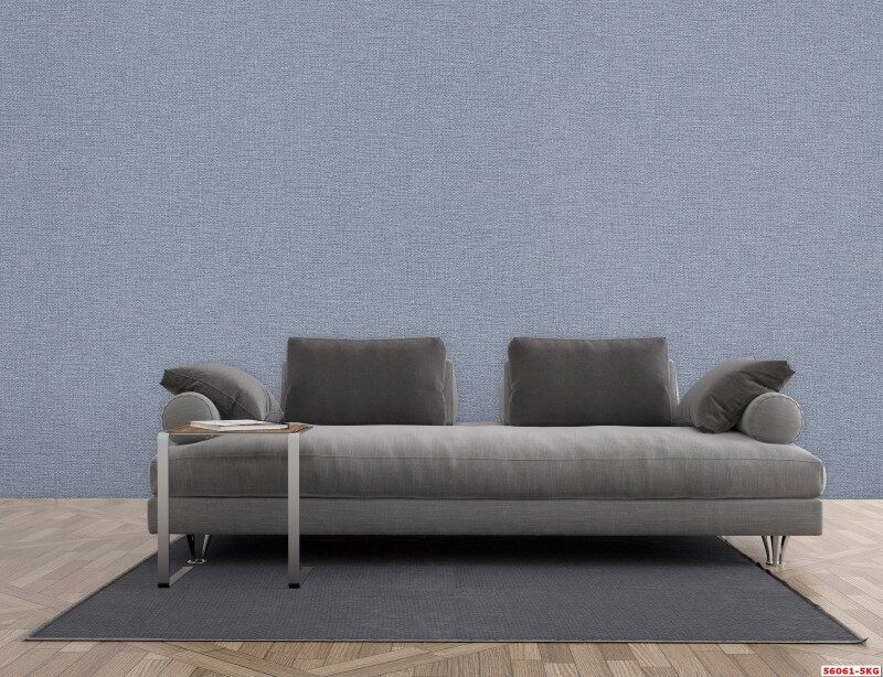 Sản phẩm giấy dán tường màu xanh dương đậm 56061-5 là một lựa chọn hoàn hảo để trang trí không gian phòng khách của các căn hộ, nhà phố, biệt thự... với phong cách hiện đại.