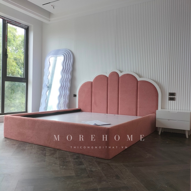 Thi công gương soi toàn thân hình cầu vồng mang tới sự tiện lợi khi sử dụng cũng như tô điểm trang trí cho không gian